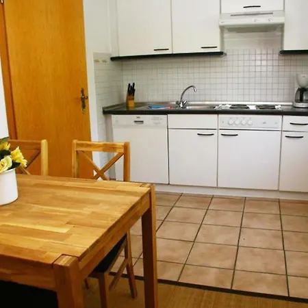 Haus-schmiedeweg Whg 2 Eg Апартаменты Вестерланд